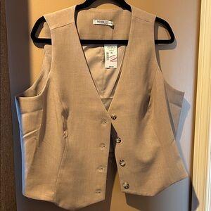 Ricki's Beige Button-Up Vest